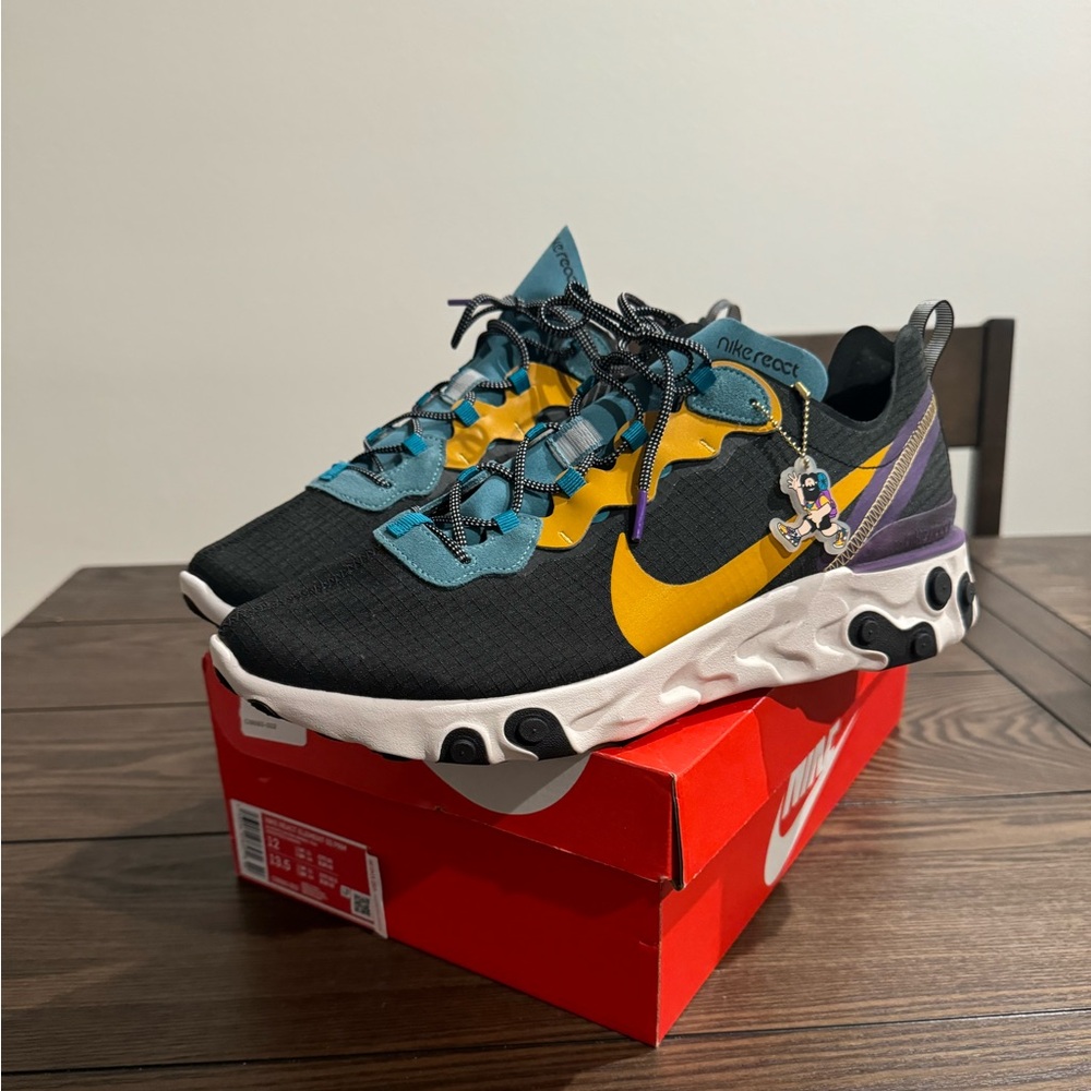 Nike React